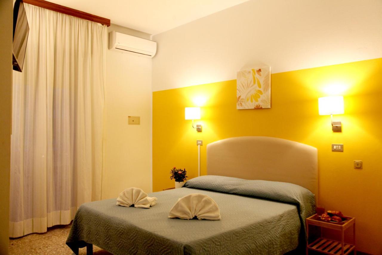 Hotel Alfa Rimini Exterior foto